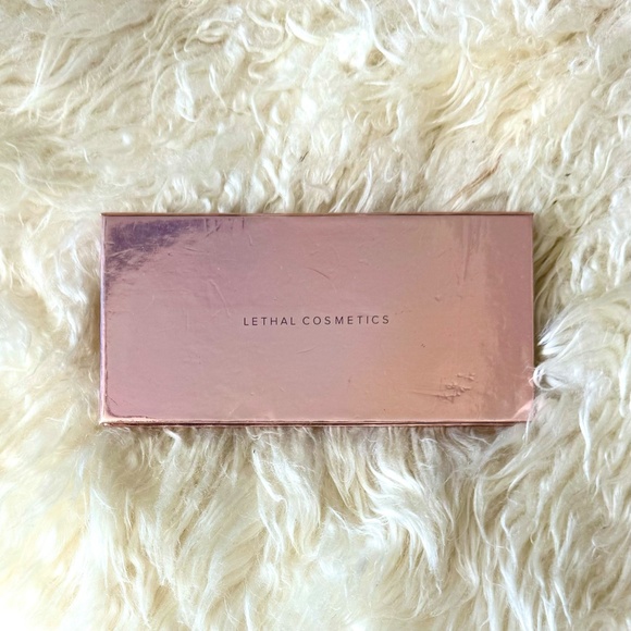 Lethal Cosmetics colorful highlighter palette - Picture 2 of 12